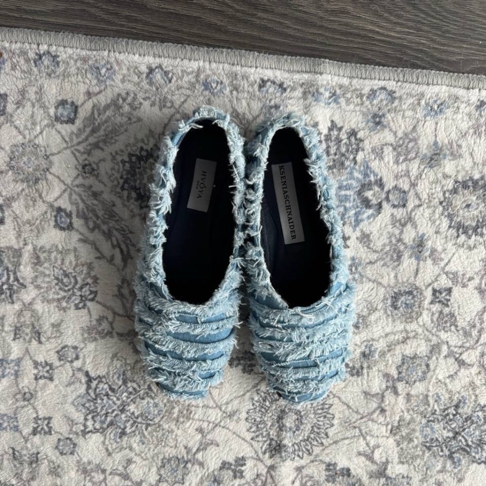 Ksenia Schnaider jeans ballet flats